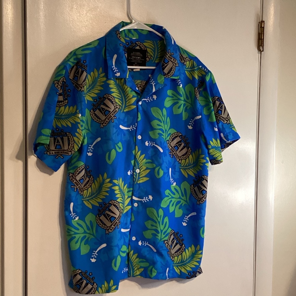 My Hero Academia Hawaiian shirt sz medium